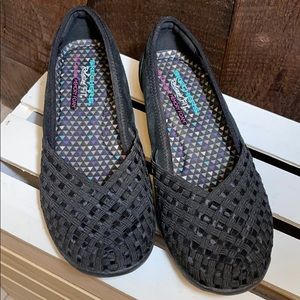 Sketchers Relaxed Fit size 9 shoe